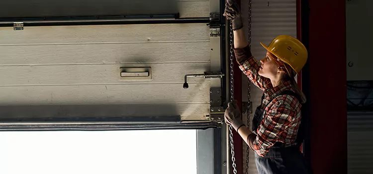 Addressing Common Garage Door Stoppage Issues in West Melbourne, FL